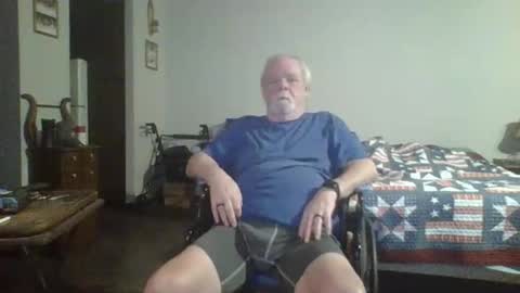Hormone Monster online show from 12-20-24, 06:19
