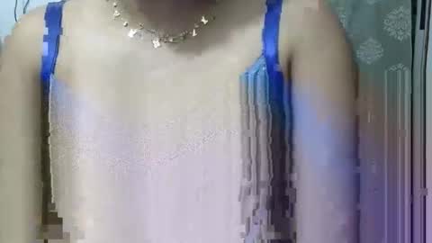 Snapshot of horneydesibaby chatting on 11-07-25, 01:11 horneydesibaby online show from 11-07-25, 01:11