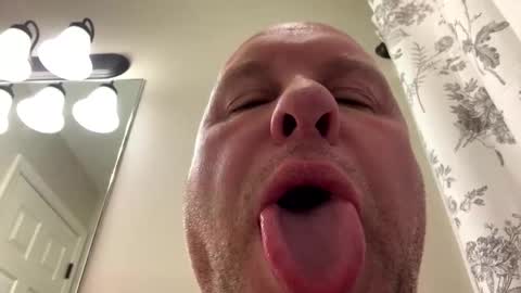 Snapshot of hornieecum chatting on 02-13-25, 11:39 hornieecum online show from 02-13-25, 11:39