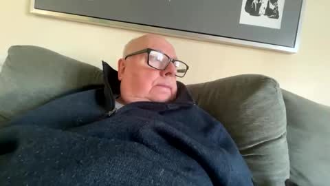 Snapshot of horny_147 chatting on 03-17-26, 10:40 Cum suck Me off online show from 03-17-26, 10:40