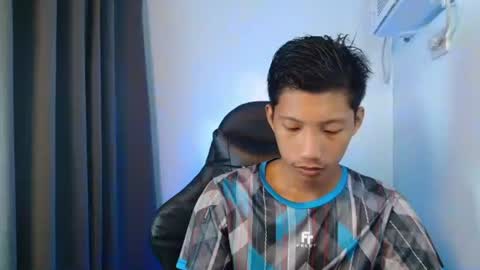 Snapshot of horny_asianmoreno chatting on 09-23-25, 10:29 ROGER online show from 09-23-25, 10:29