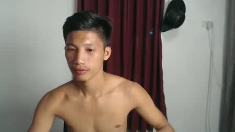 Snapshot of horny_asianmoreno chatting on 10-20-25, 10:38 ROGER online show from 10-20-25, 10:38