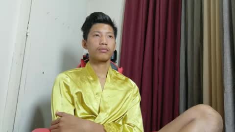 Snapshot of horny_asianmoreno chatting on 11-08-25, 09:13 ROGER online show from 11-08-25, 09:13