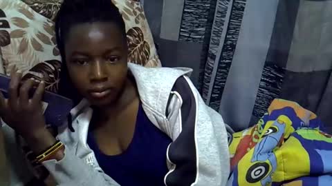 Leila online show from 05-20-26, 06:25