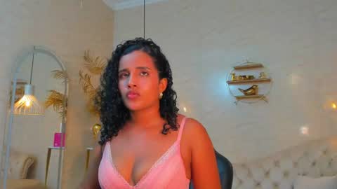 Snapshot of horny_curlss chatting on 06-29-26, 03:46 Horny Curls online show from 06-29-26, 03:46