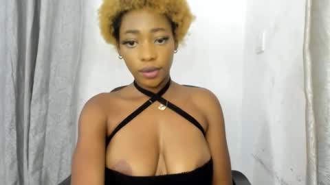 Snapshot of horny_ebonygirl chatting on 09-14-25, 05:17 Horny ebonygirl online show from 09-14-25, 05:17