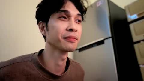 EDDIE online show from 10-11-25, 05:17