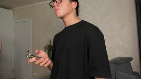 Snapshot of horny_goats chatting on 03-04-26, 01:17 Extaz Athrey Howard online show from 03-04-26, 01:17