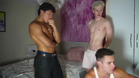 Snapshot of horny_goats chatting on 03-22-26, 06:11 Extaz Athrey Howard online show from 03-22-26, 06:11