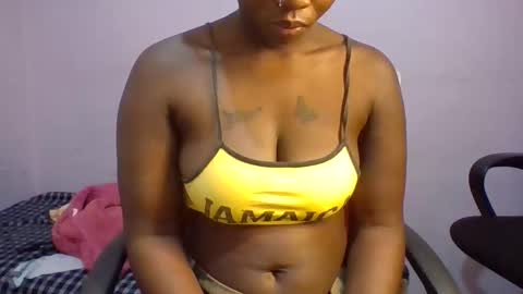 Snapshot of horny_hearts chatting on 04-04-26, 04:11 phanice online show from 04-04-26, 04:11
