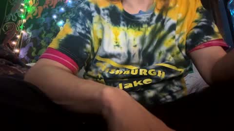 Snapshot of horny_hippie420 chatting on 12-01-24, 10:53 Horny Rockstar420 online show from 12-01-24, 10:53