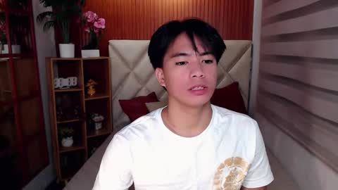 Snapshot of horny_jamesxx chatting on 04-25-26, 12:52 cum boy james online show from 04-25-26, 12:52