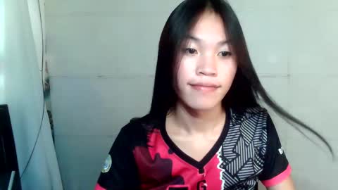 Snapshot of horny_lory chatting on 05-14-26, 01:23 baninay online show from 05-14-26, 01:23