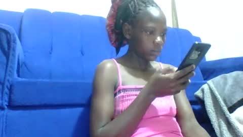 Snapshot of horny_mummie chatting on 11-03-25, 08:10 andalia online show from 11-03-25, 08:10