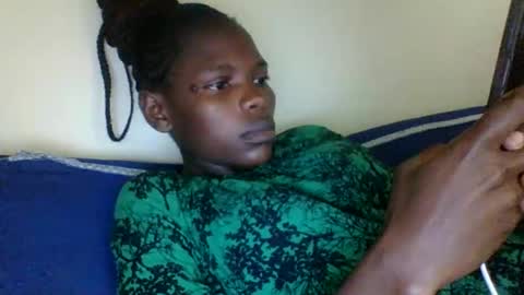 Snapshot of horny_mummie chatting on 01-14-26, 04:29 andalia online show from 01-14-26, 04:29