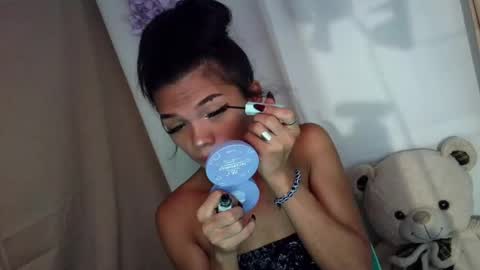 Rhiana online show from 05-06-26, 05:03