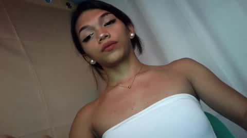 Rhiana online show from 05-11-26, 07:14