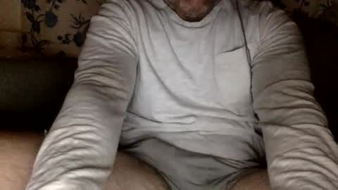 horny_thick_cock online show from 02-17-25, 04:53