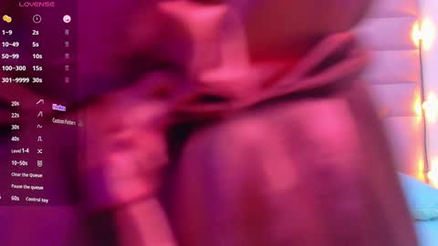 Khloe  online show from 09-23-25, 02:03