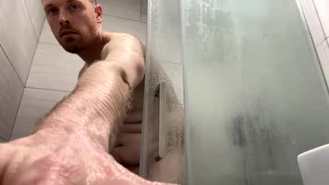 Snapshot of hornyben1189 chatting on 03-05-25, 06:45 Horny Ben online show from 03-05-25, 06:45