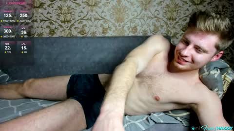 Snapshot of hornyblondieboyy chatting on 04-17-26, 06:22 Max online show from 04-17-26, 06:22