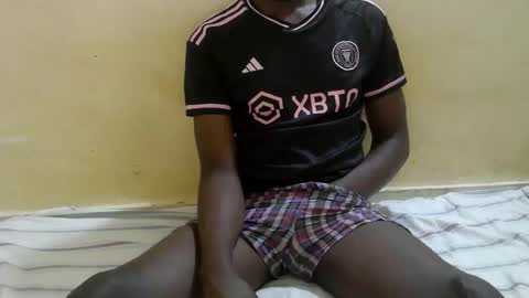 Snapshot of hornyboy9102003 chatting on 02-21-26, 06:53 hornyboy9102003 online show from 02-21-26, 06:53