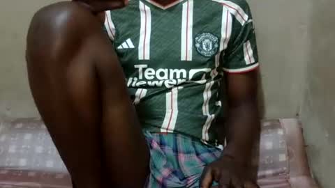 Snapshot of hornyboy9102003 chatting on 03-17-26, 07:33 hornyboy9102003 online show from 03-17-26, 07:33