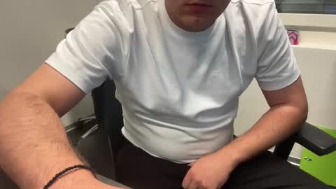 Snapshot of hornyboy95300 chatting on 12-11-24, 04:31 hornyboy95300 online show from 12-11-24, 04:31