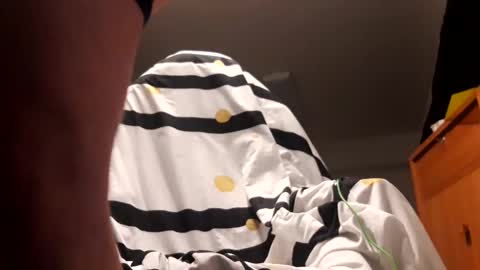 hornycock_1993 online show from 12-04-24, 05:27