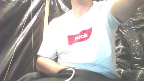 hornycock_1993 online show from 09-10-25, 10:21