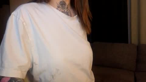 Snapshot of hornycouple0102 chatting on 04-07-26, 04:57 hornycouple0102 online show from 04-07-26, 04:57