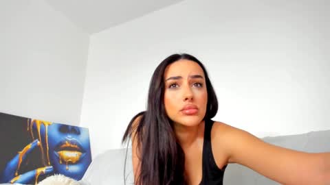 Snapshot of hornyemma_ chatting on 12-03-24, 09:00 Emma online show from 12-03-24, 09:00