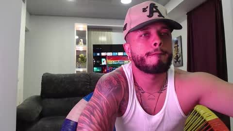 Snapshot of hornygirl_20000 chatting on 11-12-25, 12:33 hornygirl_20000 online show from 11-12-25, 12:33