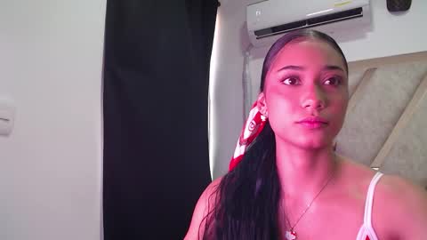 hornygirl_20000 online show from 11-21-25, 08:51