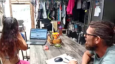 Snapshot of hornyhippies0080 chatting on 10-19-25, 10:49 Nix D online show from 10-19-25, 10:49