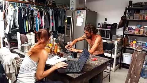 Snapshot of hornyhippies0080 chatting on 10-27-25, 02:54 Nix D online show from 10-27-25, 02:54