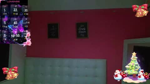 Snapshot of hornyhousekeeper_ chatting on 12-31-24, 11:31 Valentina online show from 12-31-24, 11:31