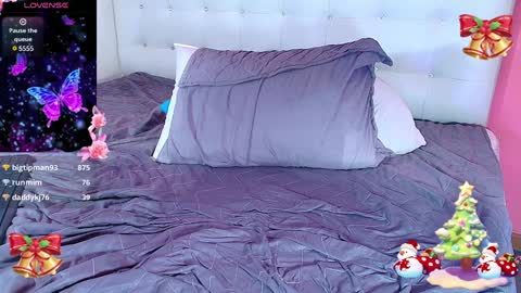 Snapshot of hornyhousekeeper_ chatting on 12-31-24, 02:36 Valentina online show from 12-31-24, 02:36