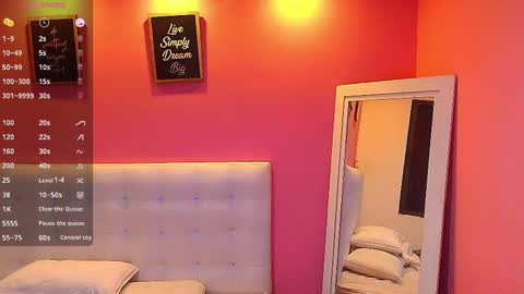 Snapshot of hornyhousekeeper_ chatting on 02-22-25, 12:40 Valentina online show from 02-22-25, 12:40
