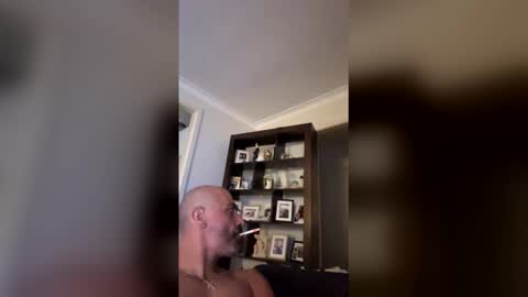 hornyonelooking1 online show from 02-07-26, 12:53