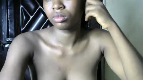 Snapshot of hornyslut_xx chatting on 03-23-26, 06:56 Bella online show from 03-23-26, 06:56