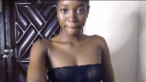 Bella online show from 06-28-26, 10:43