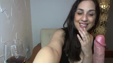 Snapshot of hornywifebbw chatting on 02-09-25, 02:17 Mary Coelho online show from 02-09-25, 02:17