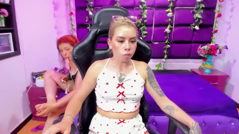hornyy mom online show from 12-11-24, 06:09