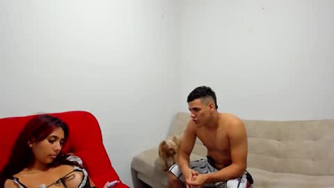 Snapshot of horrny_18_victoria chatting on 10-25-25, 03:36 ronald and victoria online show from 10-25-25, 03:36