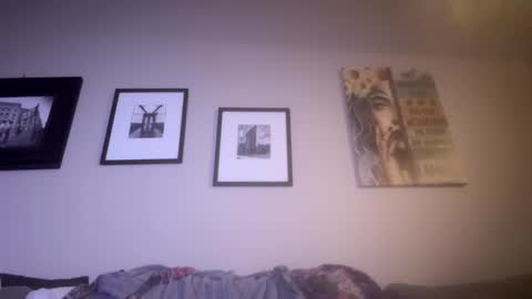 Snapshot of hoss43040 chatting on 09-21-25, 04:14 hoss43040 online show from 09-21-25, 04:14