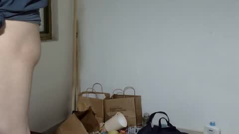 Snapshot of hostshairy chatting on 05-18-26, 03:57 Sally silly wily online show from 05-18-26, 03:57