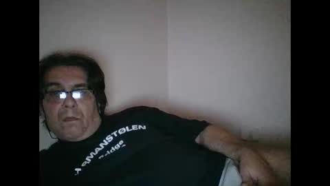 Snapshot of hot1nude1swinger chatting on 10-23-25, 12:37 hot1nude1swinger online show from 10-23-25, 12:37