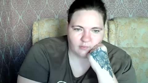 Snapshot of hot2panthers chatting on 06-23-26, 05:22 hot2panthers online show from 06-23-26, 05:22