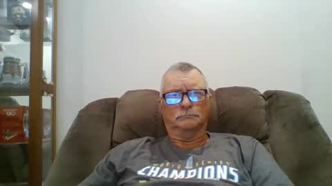 hot4tightholes online show from 11-19-25, 02:39